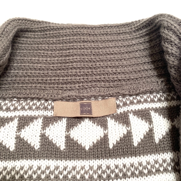 Grey Aztec Cardigan with Tassles - Picture 3 of 5
